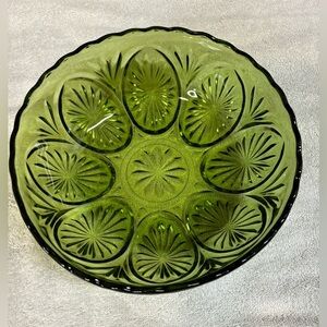 Vintage Anchor Hocking Medallion Star & Cameo Green Glass 8" Serving Bowl